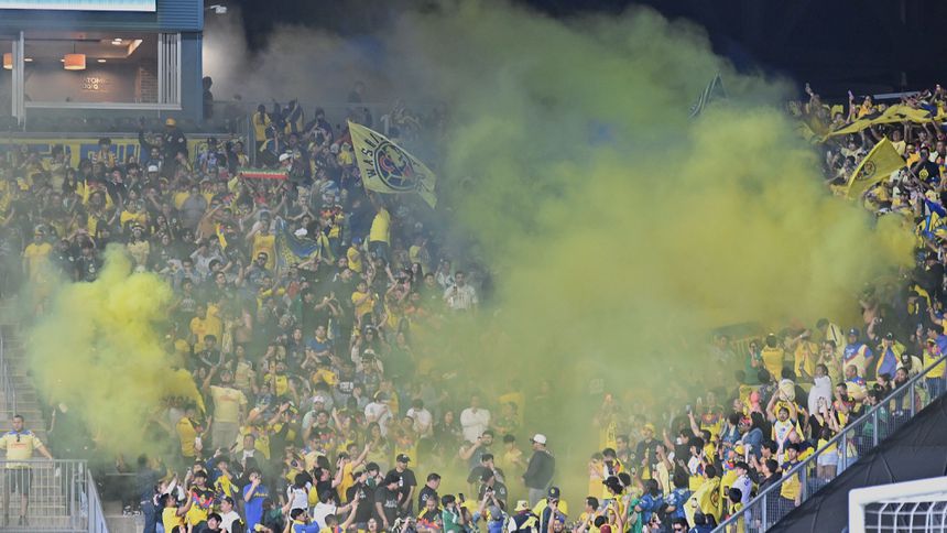 Aficionados americanistas fueron detenidos | MEXSPORT