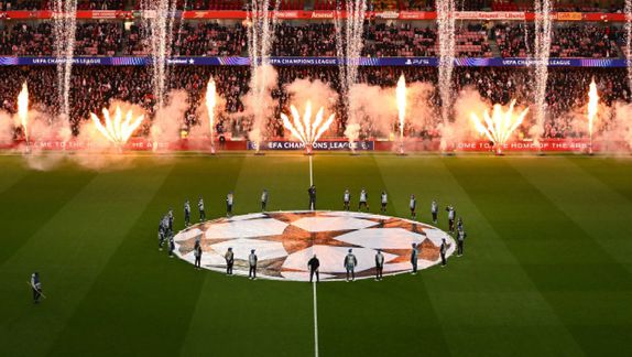 Presidente del Napoli lanzó una propuesta para reducir los partidos | x @ChampionsLeague