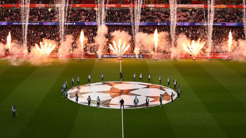 Presidente del Napoli lanzó una propuesta para reducir los partidos | x @ChampionsLeague