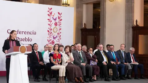 La presidenta Sheinbaum presentó al grupo de expertos que analizarán si es viable el fracking en México/Gobierno de México