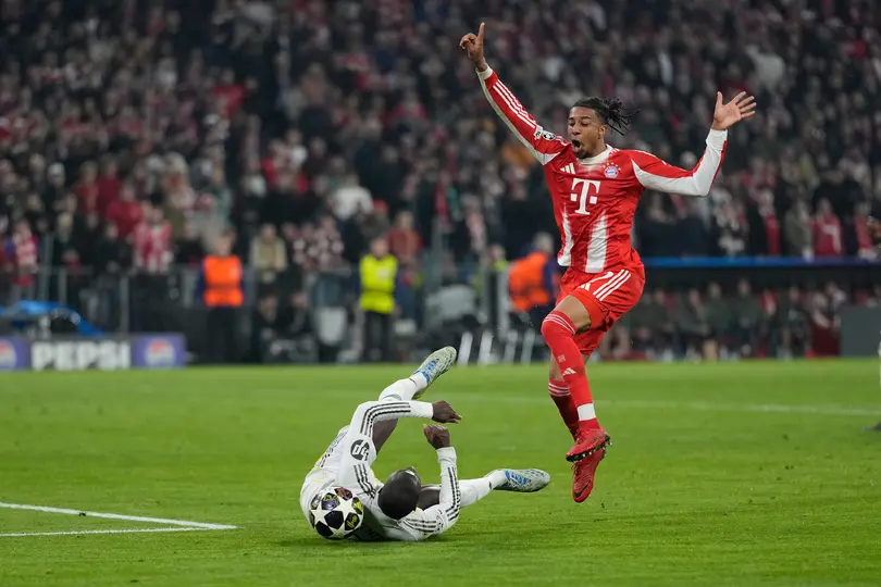Bayern Múnich celebra el gol de Michael Olis en Champions I AP