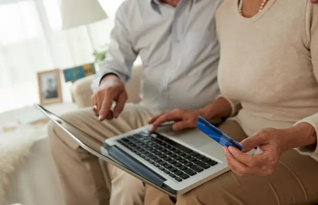 En unos casos se adelanta y en otros se recorre el pago de pensión / FREEPIK