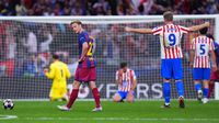 Frenkie de Jong en lamento tras la derrota de Barcelona ante Atlético de Madrid en Champions League | AP
