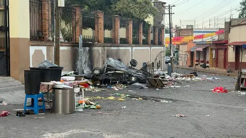 Una mujer falleció y más de 20 personas están delicadas por los golpes y quemaduras que sufrieron / Redes Sociales