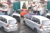VIDEO: Madre e hijo salen disparados de camioneta del fierro viejo tras frenar de emergencia