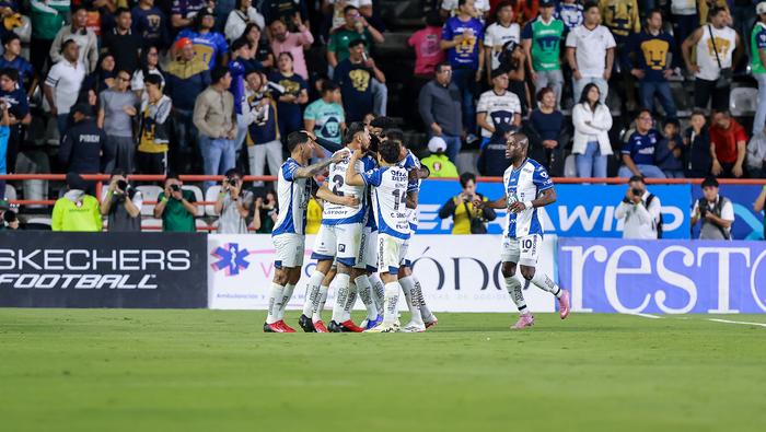 Jugadores de Pachuca celebrando el gol ante Pumas en Semifinales de Ida | MEXSPORT
