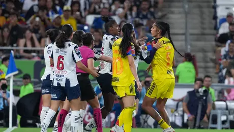 ¡Terminó caliente! Jugadoras de Rayadas y América protagonizaron bronca en la Final de ida