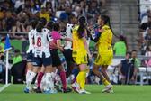 Jugadoras de Rayadas y América en conato de bronca en la Final de la Liga MX Femenil | IMAGO 7