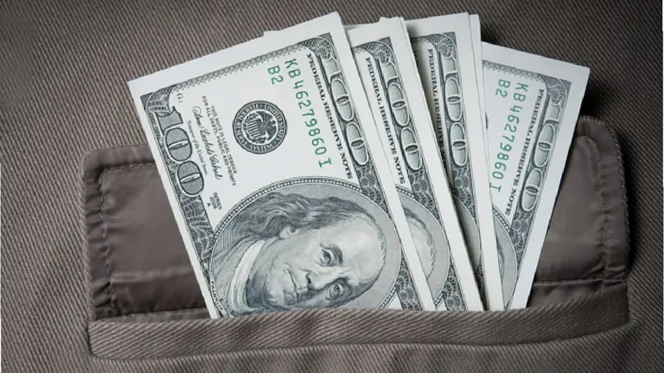¿Comprarás dólares este viernes 15 de mayo? Así cierra el peso mexicano la semana