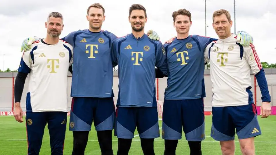 Manuel Neuer y los porteros del Bayern Múnich | x:@FCBayernEN