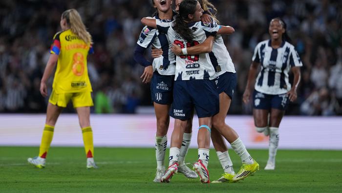 Jugadoras de Rayadas en celebración ante América en la Final de ida de la Liga MX Femenil | IMAGO 7