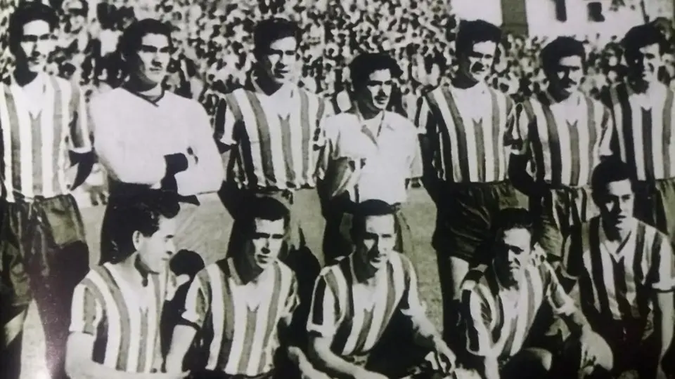 La Selección Mexicana con el uniforme del Gremio previo a partido ante Suiza en Brasil 1950 | ESPECIAL