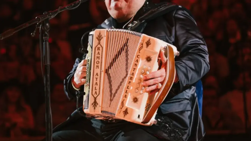 El “Rey del Acordeón” rompió el silencio luego de que su hijo fuera acusado por exmúsicos de la agrupación. / @iamramonayala