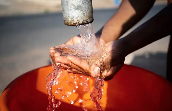El agua es vital para que los habitantes puedan preparar sus alimentos y cumplir con su higiene / Magnific