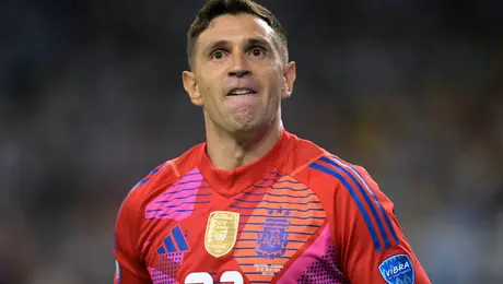 Lionel Scaloni despeja las dudas: Emiliano Martínez está listo para defender el arco de Argentina