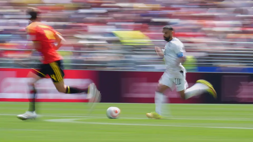 Mohamed Salah a velocidad en el partido ante Bélgica | AP