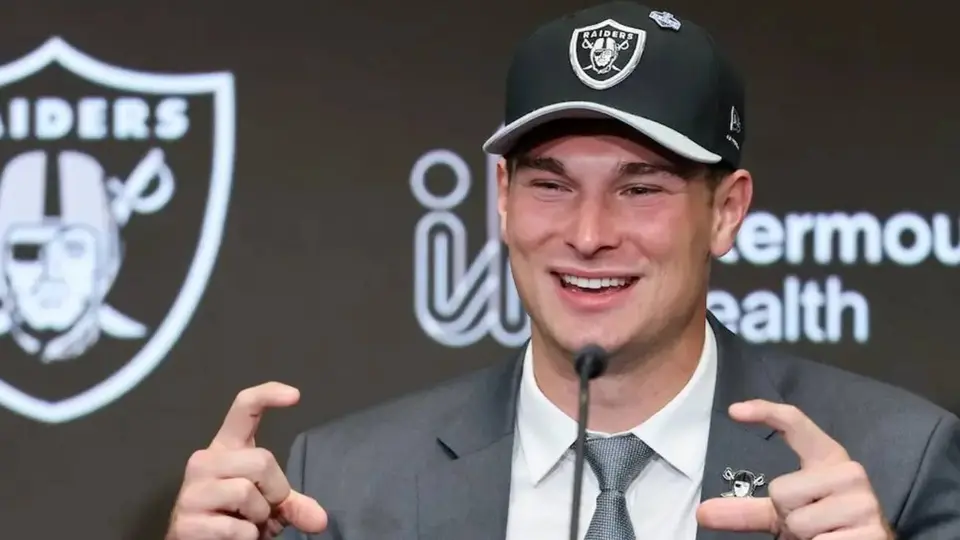 Fernando Mendoza sigue sin firmar con los Raiders: ¿qué está frenando su contrato?