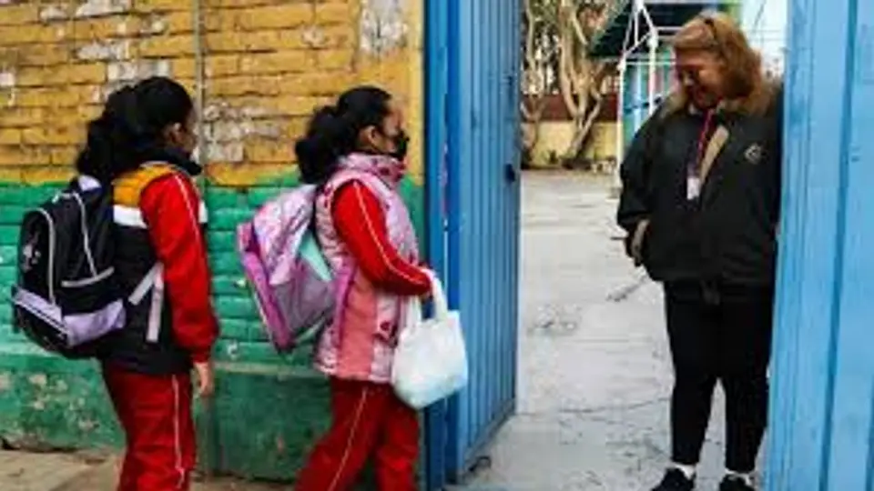La medida aplica para planteles públicos y privados de educación básica, informó la Secretaría de Educación de Jalisco./ RS
