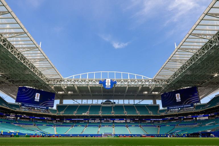 Estadio de Miami | X