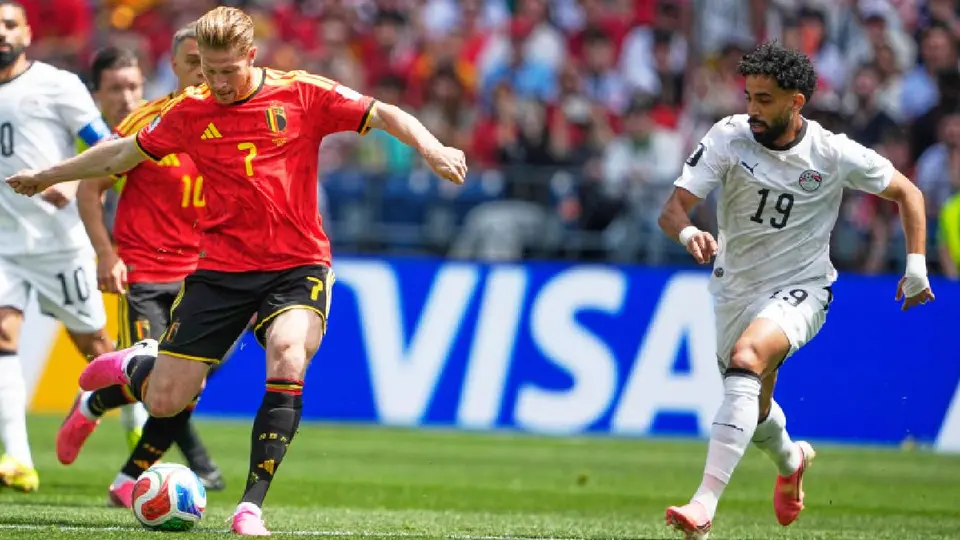 Kevin De Bruyne dispara ante Egipto | AP