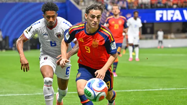 Cabo Verde resiste el asedio de La Roja