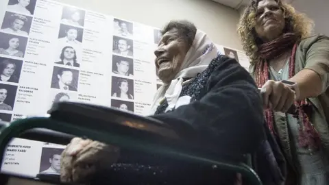 Taty Almeida dedicó gran parte de su vida a la defensa de los derechos humanos y a la búsqueda de justicia en Argentina./ AFP
