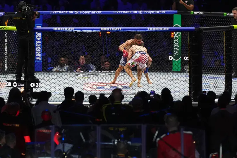 Topuria contra Gaethje en la Casa Blanca l AP