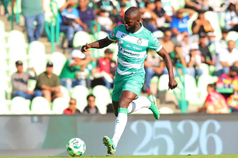 Kevin Balanta en partido con Santos Laguna | MEXSPORT