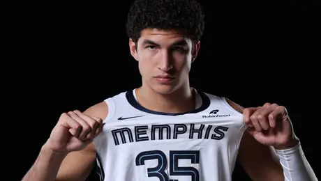Karim López sigue sin debutar con los Grizzlies en la Summer League por lesión
