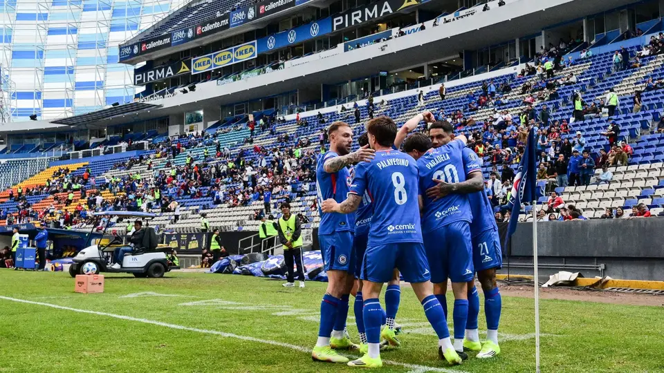 Cruz Azul en el Estadio Cuauhtémoc | IMAGO 7