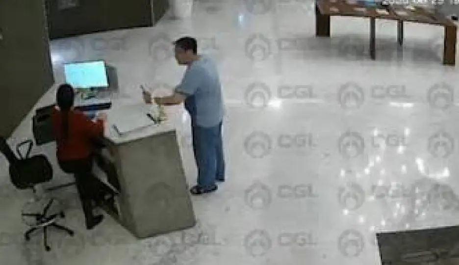 El sujeto es identificado como Octavio Cortés, agresor de la empleada del hotel de Santa Fé / Captura de pantalla
