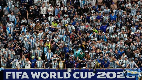 ¡Sin respeto! Aficiones de Inglaterra y Argentina abuchearon el himno de su rival