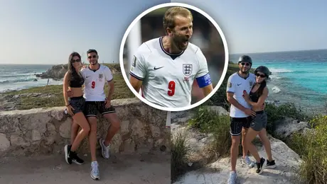 Raúl Jiménez presume en vacaciones la camiseta que intercambió con Harry Kane