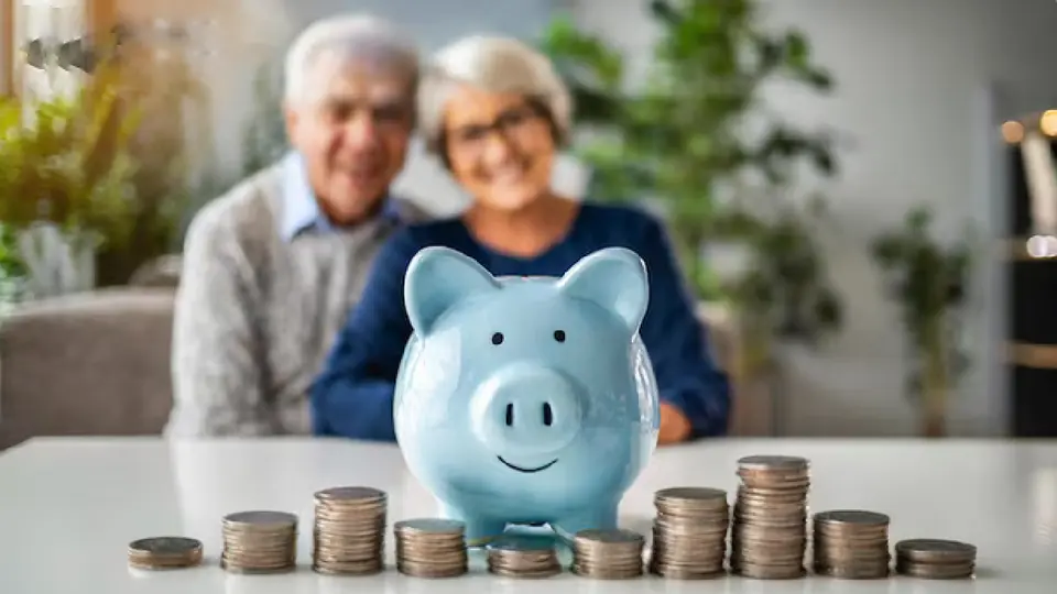Este beneficio está dirigido a personas que ya se pensionaron por cesantía en edad avanzada, retiro o vejez / Magnific