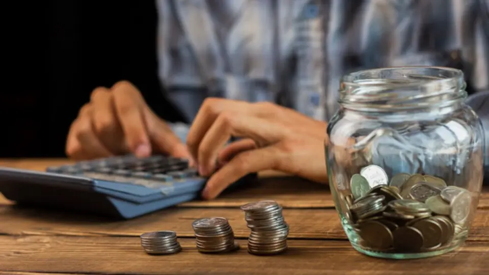El apoyo aplica tanto para créditos contratados en Veces Salario Mínimo como para aquellos denominados en pesos / Magnific