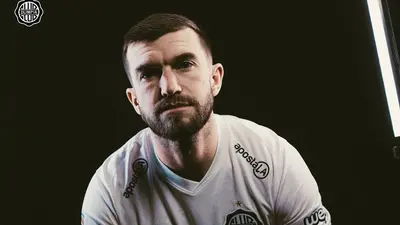 Tim Payne vivió su primer día como nuevo jugador del Olimpia