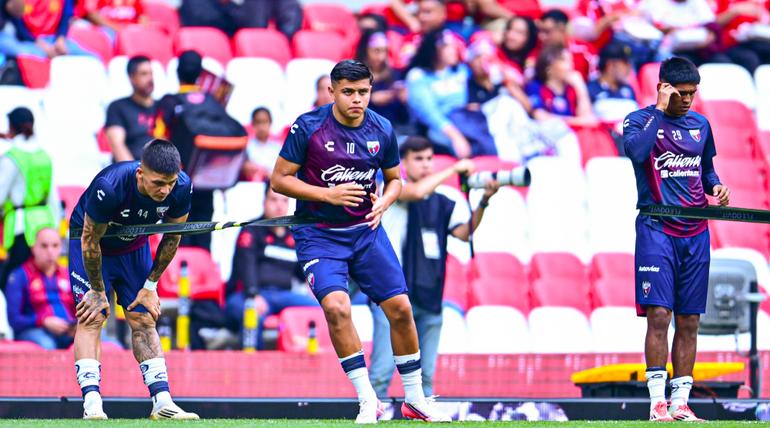 Atlante calentando para enfrentar a Toluca | MEXSPORT