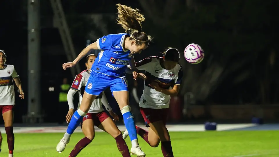 Gol del Cruz Azul, Daniela Calderón, ante Atlante | IMAGO7