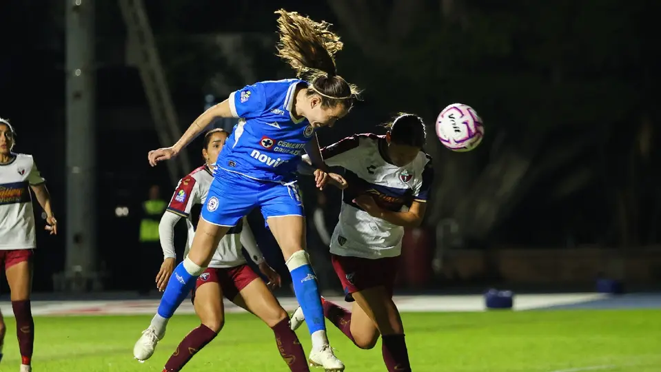 Gol del Cruz Azul, Daniela Calderón, ante Atlante | IMAGO7