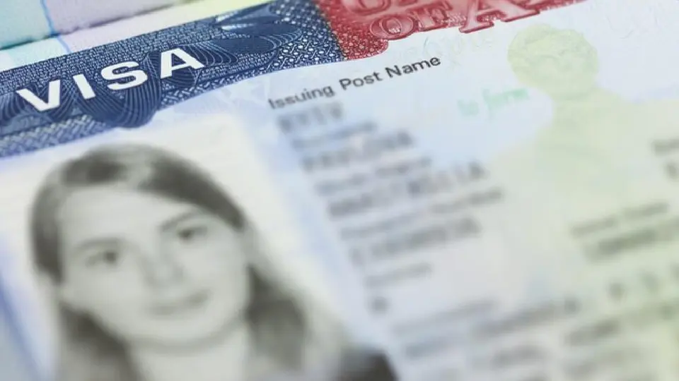 El Departamento de Estado también contempla consecuencias para personas que acumulan presencia ilegal en EU / Magnific