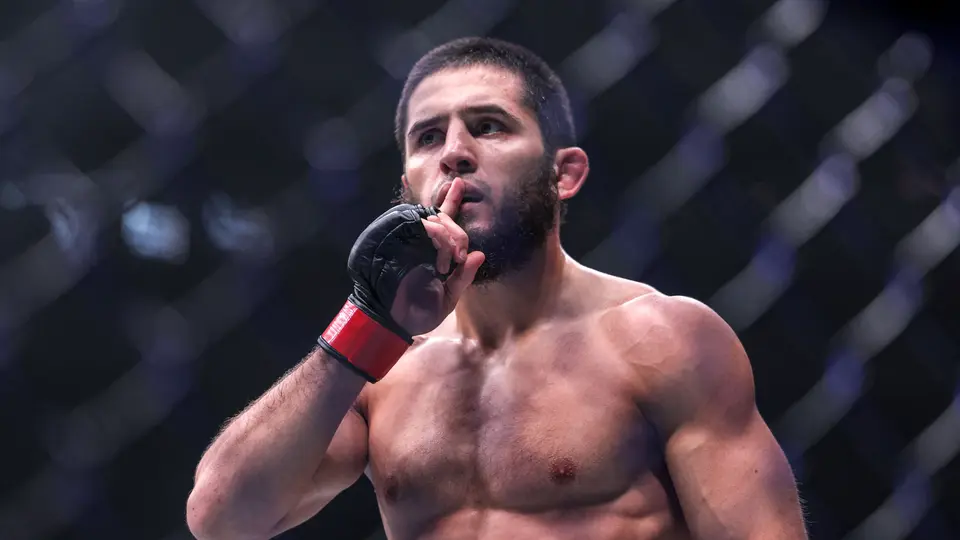 Islam Makhachev dentro de la jaula | UFC