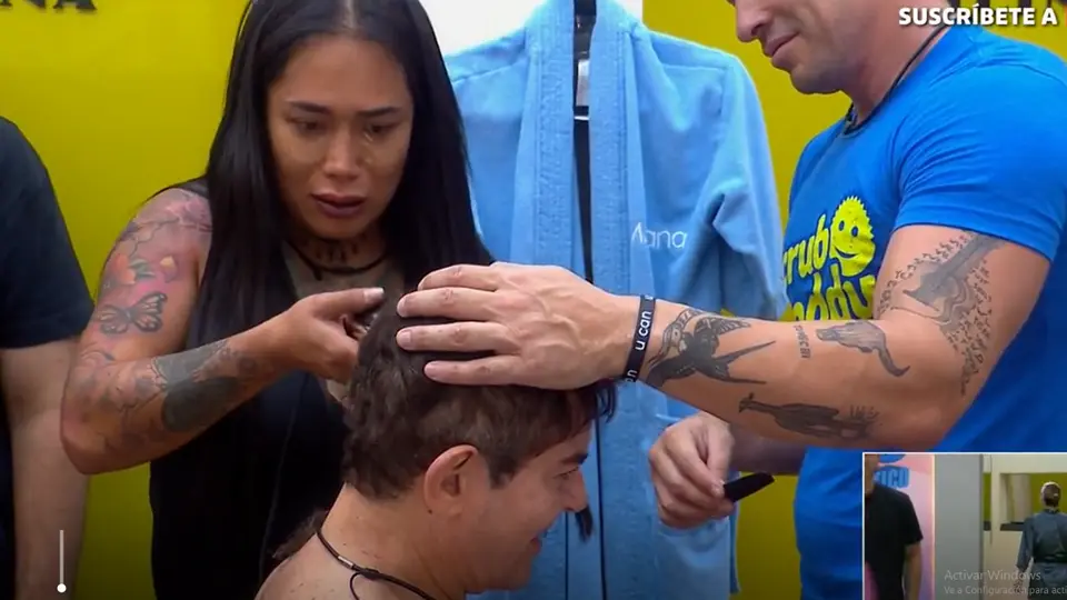 Karina Torres y Yahir se encargaron de ayudar a Ernesto Laguardia con su cambio de look dentro de La Casa de los Famosos México. / LCDLF