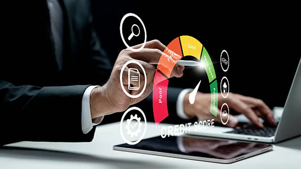 Algunas empresas pueden solicitar información crediticia como parte de sus procesos de contratación. / iStock