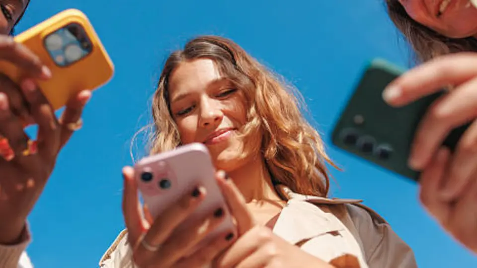 No registrar tu línea celular podría provocar la suspensión del servicio y afectar el acceso a aplicaciones que utilizan tu número para verificar tu identidad. / iStock
