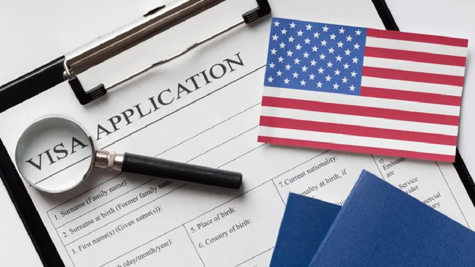 Una visa de visitante no concede automáticamente autorización para trabajar en Estados Unidos / Magnific