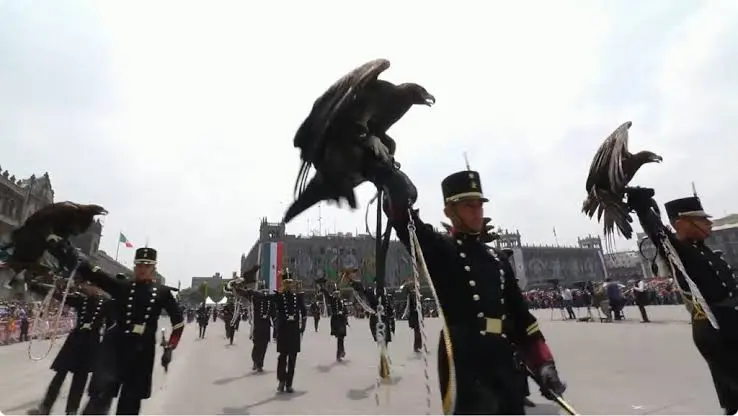 Miles de personas se concentrarán a lo largo de la ruta para observar el tradicional Desfile Militar./ RS