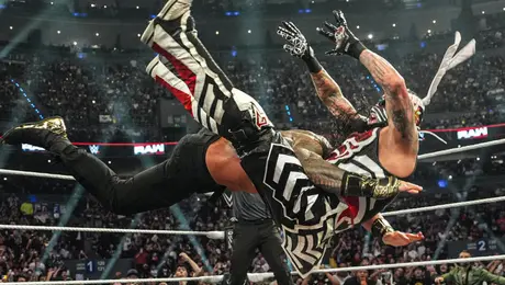 RAW en Ciudad de México: Penta cae ante Roman Reigns por el Campeonato Mundial Pesado