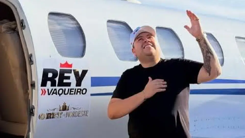 El cantante viajaba a bordo de la aeronave junto con siete personas / RRSS
