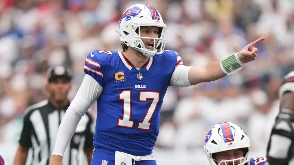Josh Allen, mariscal de campo de Bills | AP