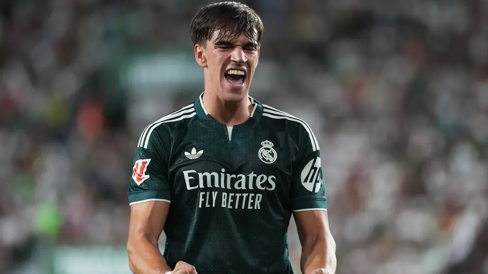 Carlos Espí en festejo de gol ante Elche | AP